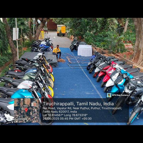 yamaha two wheeler display sho