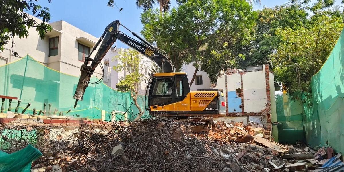 near by demolition contractors