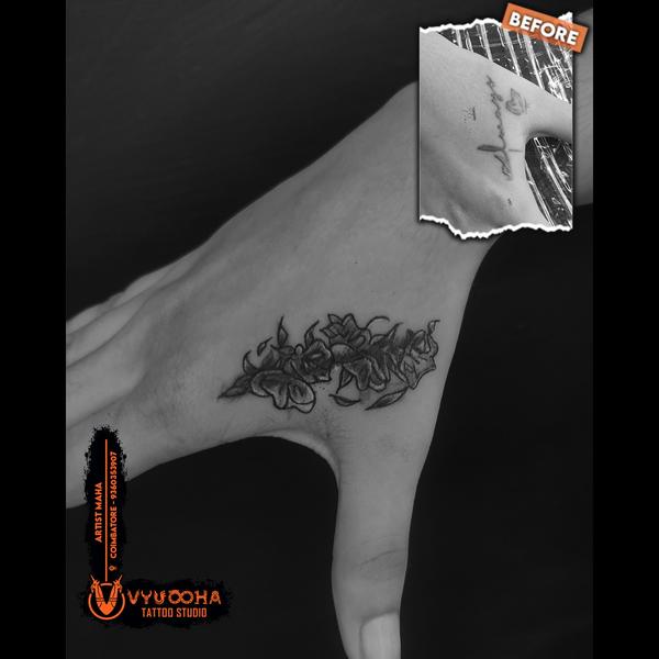 floral hand tattoo design laks
