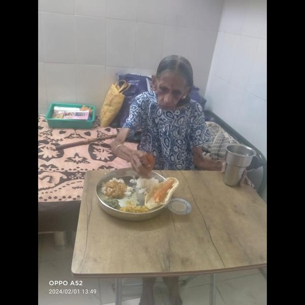 financially strain free senior