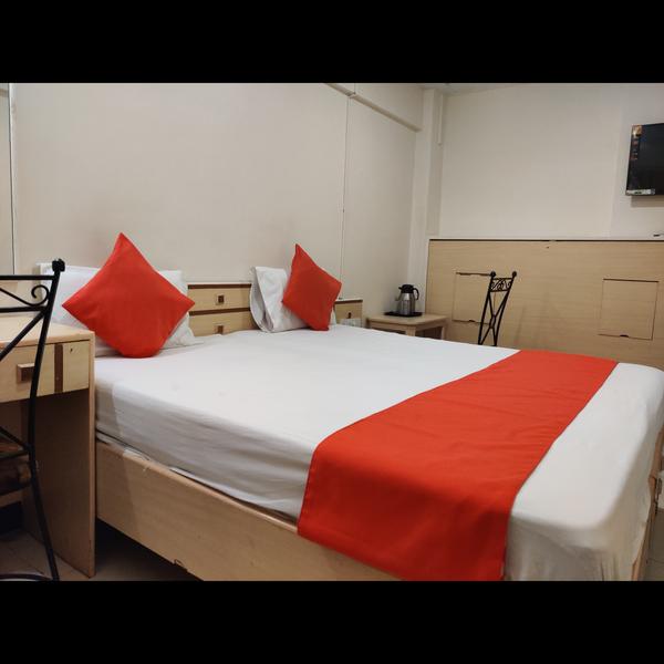 couple friendly hotel