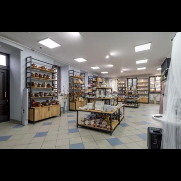 retail environment customer fl