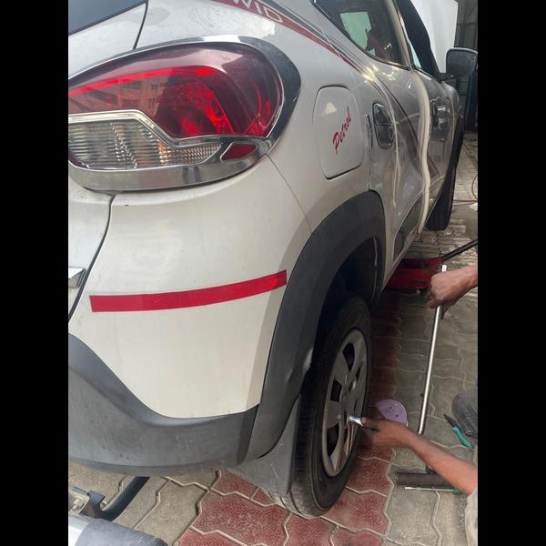 vehicle oil change and fluid t