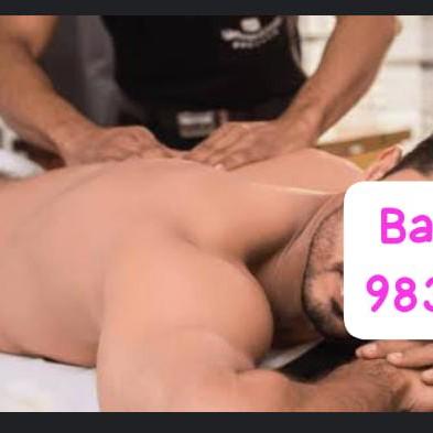 A professional male-to-male body massage