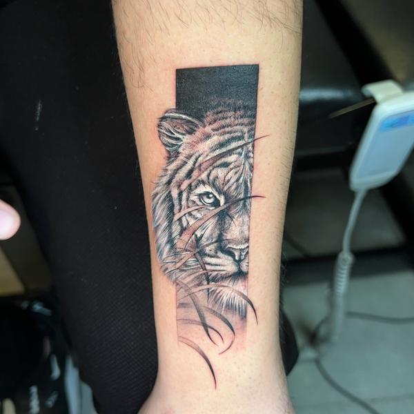 black and grey tattoos delhi n