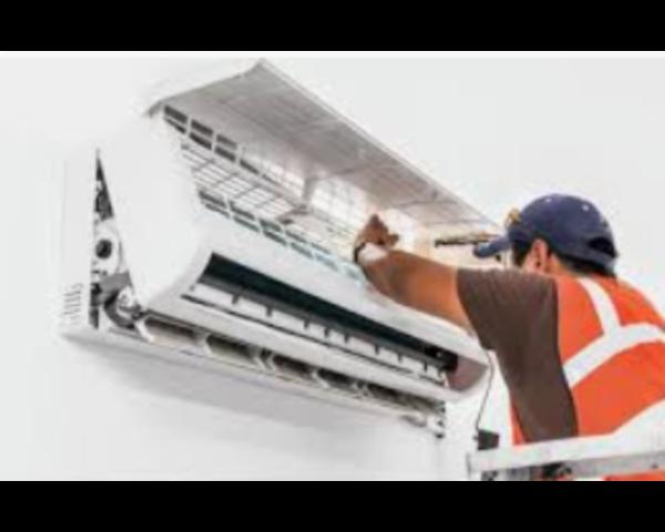 split air conditioner cleaning