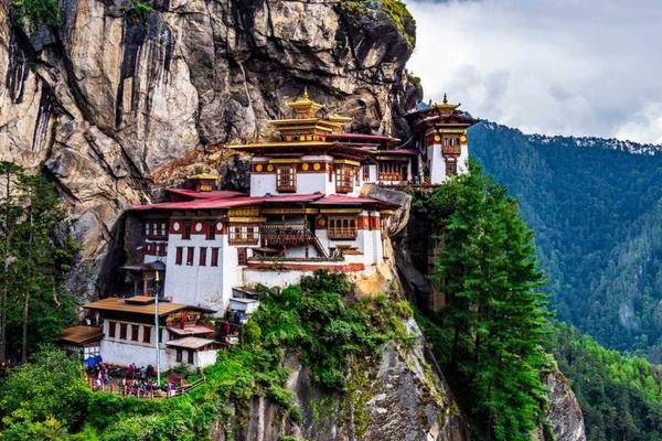 Places To Visit in Bhutan

Tig