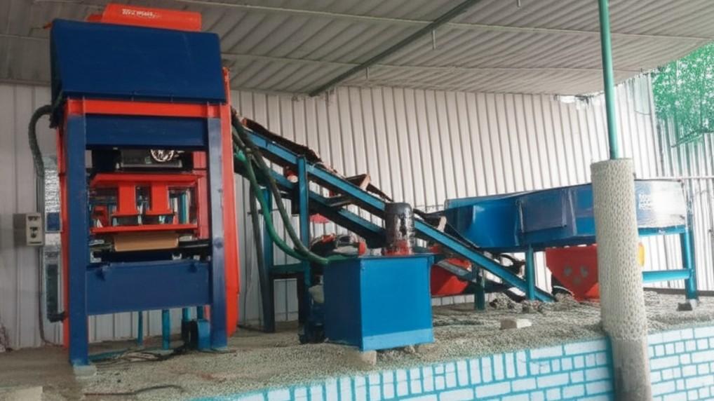 concrete mixer and vibrating t