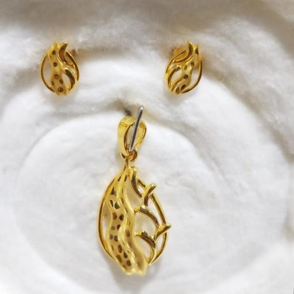 elegant pendal sets for women