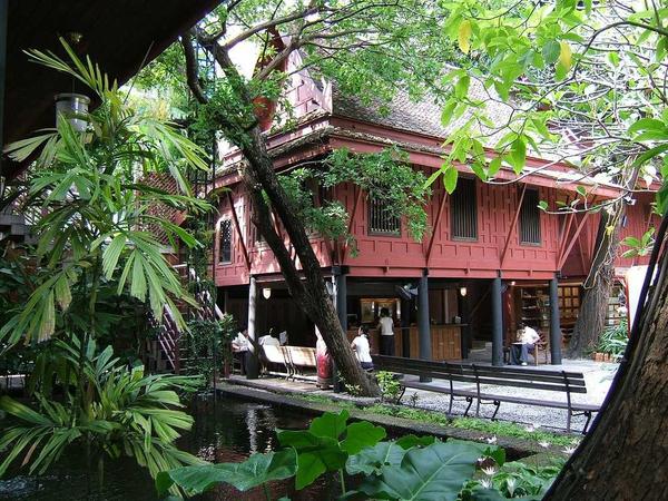 traditional bangkok waterways 