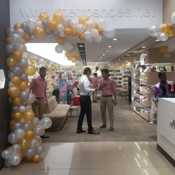 tmb balloon balloon wala walke