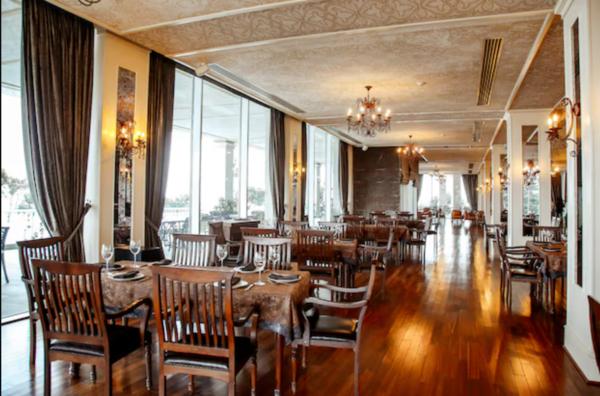 custom restaurant interiors gu