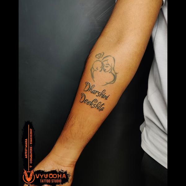 custom black ink name tattoo r