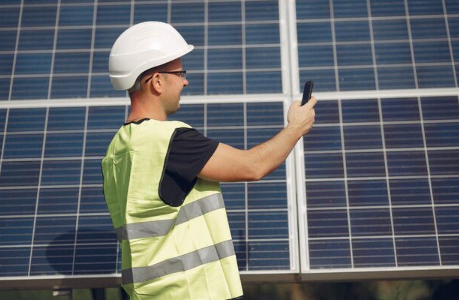 grid connected solar installer