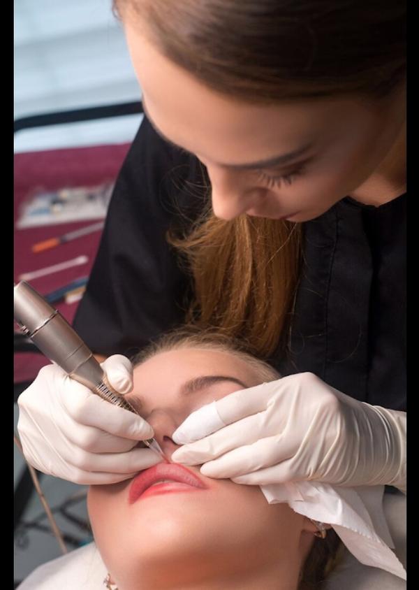 semi permanent lip cosmetic ta