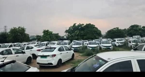 gurgaon taxi hire services on