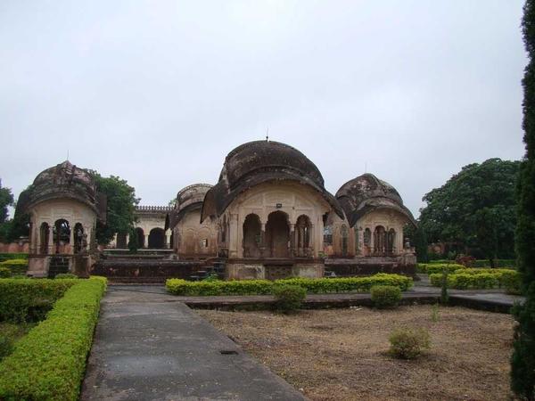 spiritual towns in maharashtra