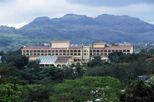 tourist attractions in maharas