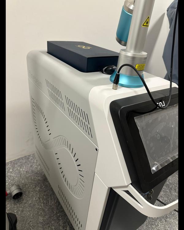 dermatologist photographic doc