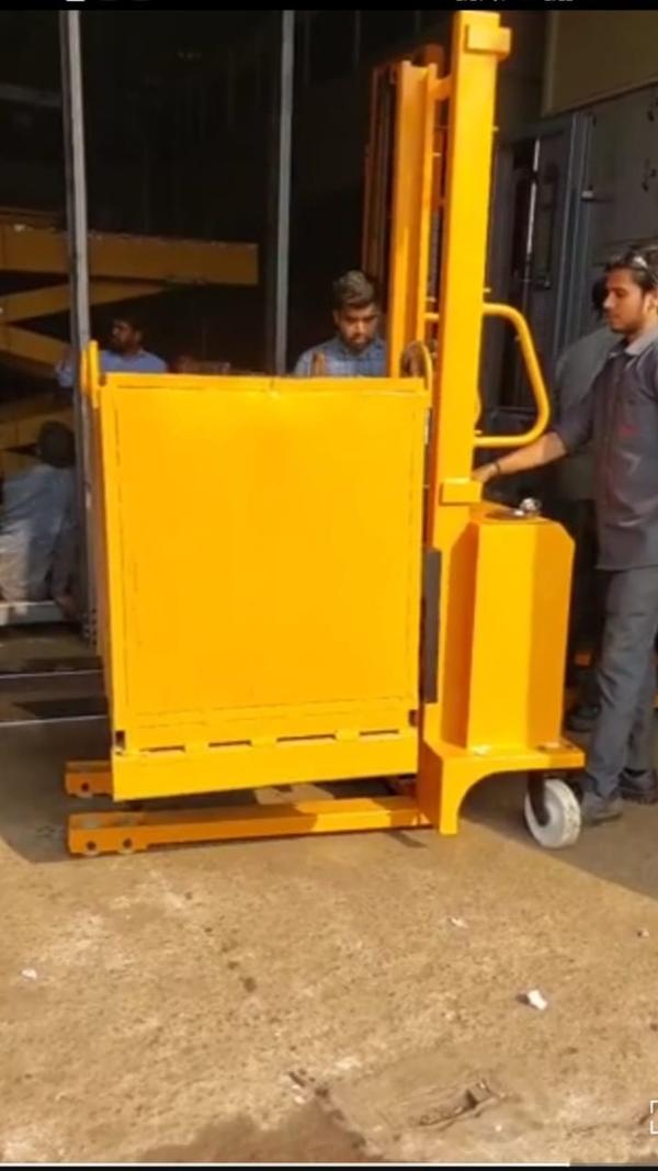 SEMI-ELECTRIC STACKER | 1.0TON