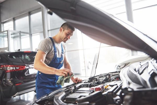 car oil changes and brake chec