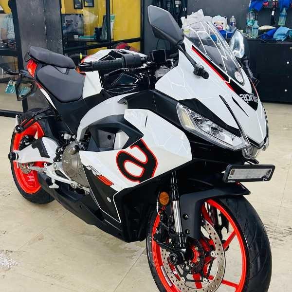 Protect your Aprilia RS 457 wi