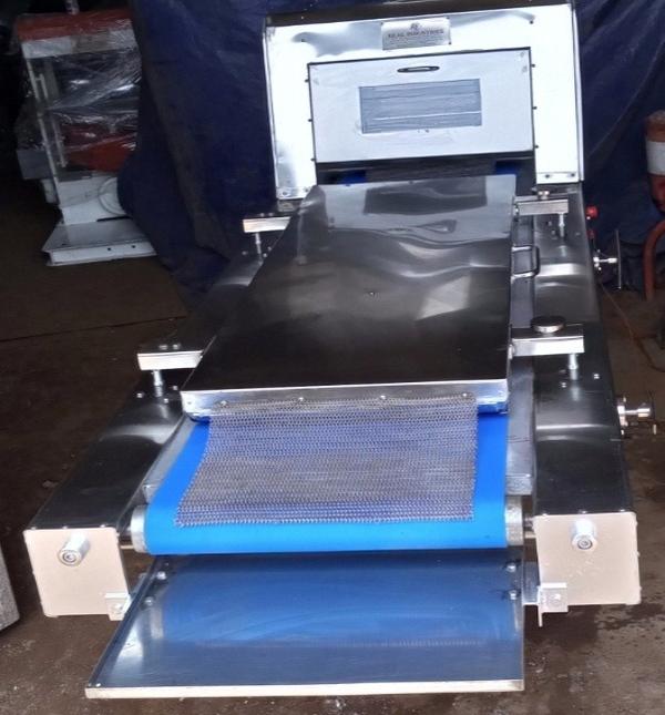 Overview: 'Real Industries Dough Moulder Long'Re