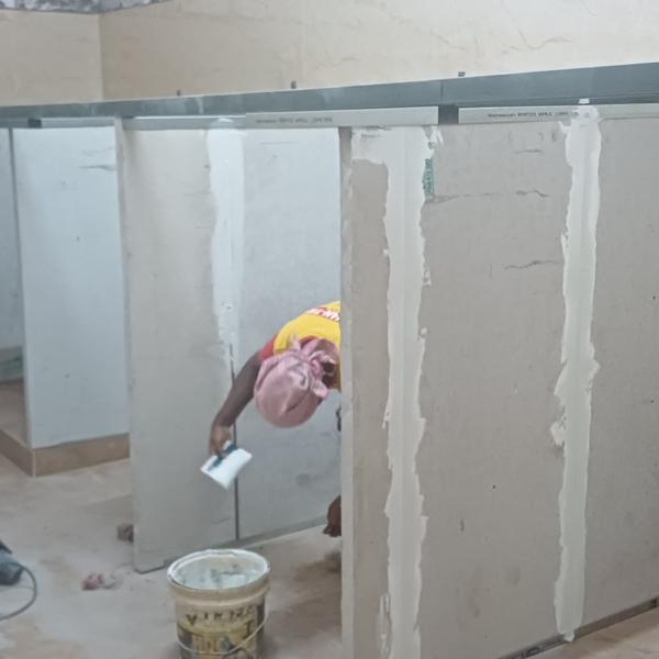 wall installation team peramba