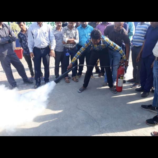 hand and power tools safety tr