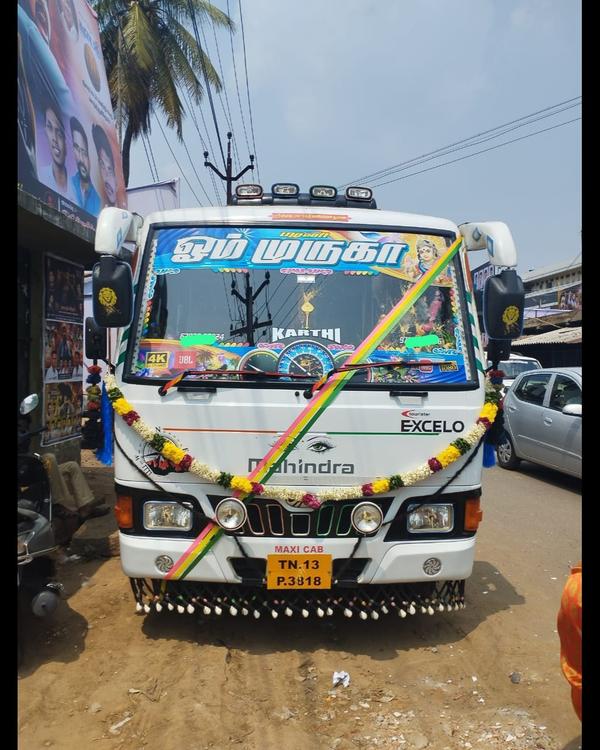 tempo traveller hire mayiladut