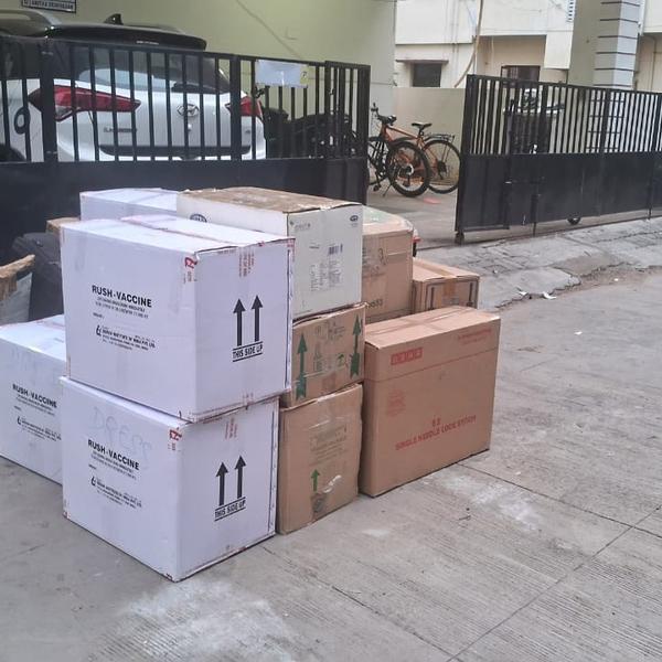 local household relocation van