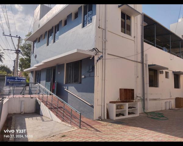 old age home with modern facil