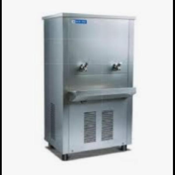water cooler distributer in an
