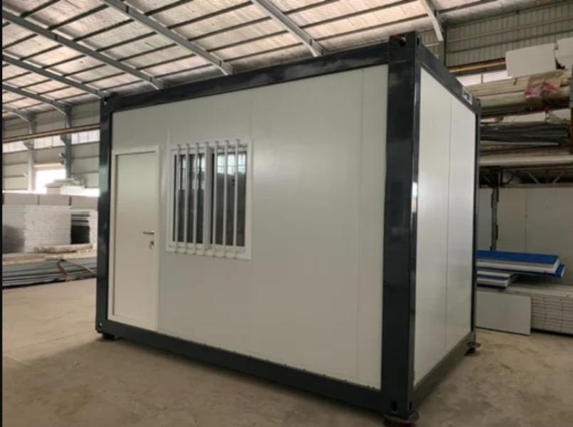 fabricated containers with cus