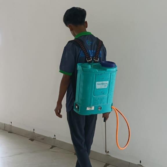 Termite control service in Pol