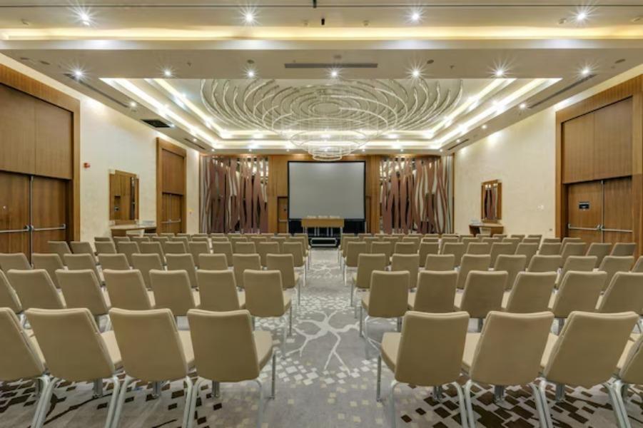 seminar and training hall chen