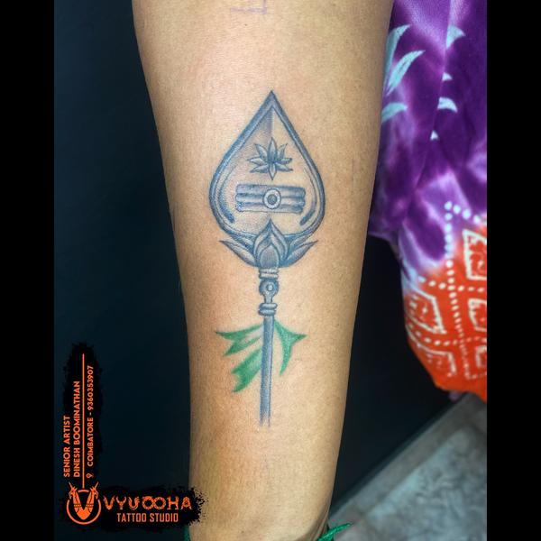 organic green leaf tattoo elem