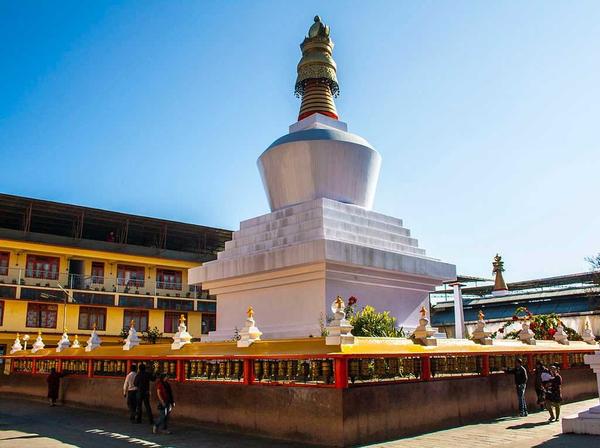 himalayan hill town sikkim