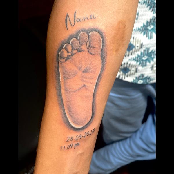 adambakkam tattoo shop