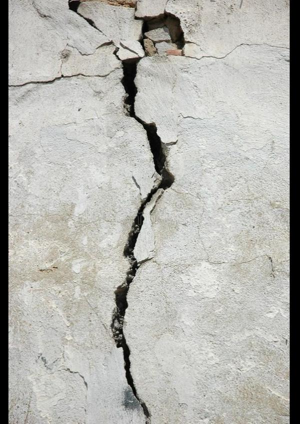 wall crack repair with waterpr