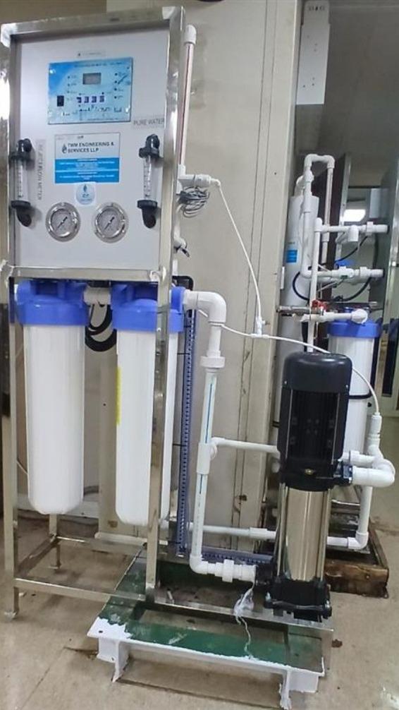 A standard 250 LPH (liters per hour) RO plant typi