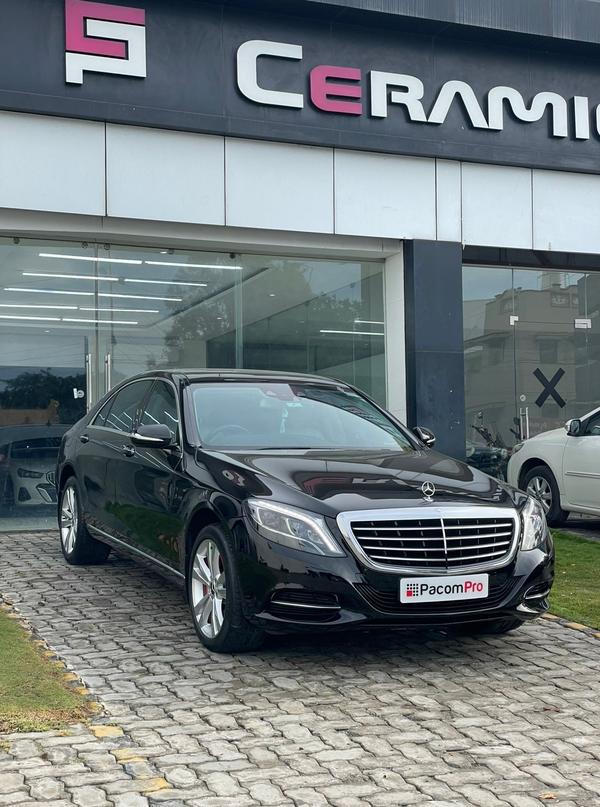 vehicle interior heat protecti