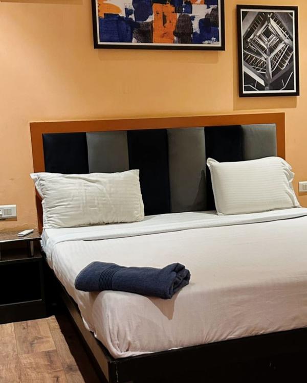 Stay in a stylish 2-bedroom ap