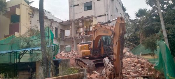 garage demolition near baba na