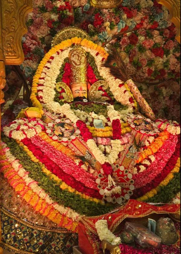 devotional music and lighting 