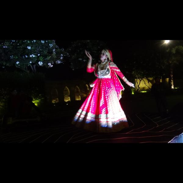 female singer live cover kya y