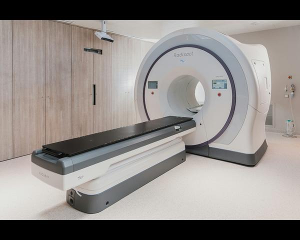 diagnostic and imaging machine