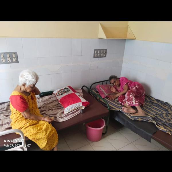 old age home with daily spirit