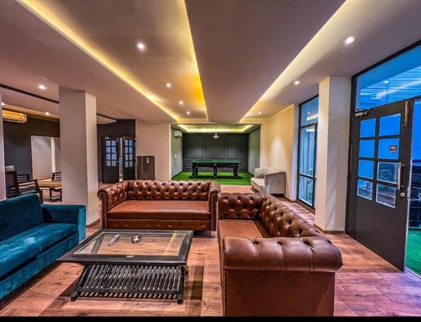 ideal for couples and corporat