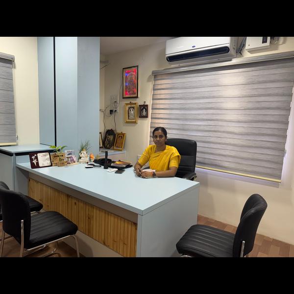 expert in treating pimples and